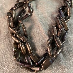 Multistrand pearl necklace